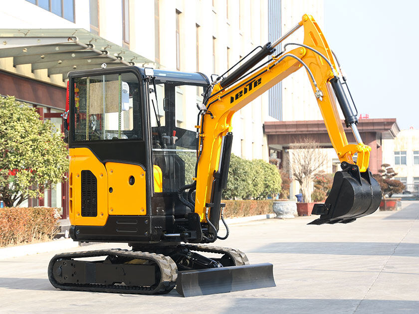 3.LT1025-Mini-Excavator
