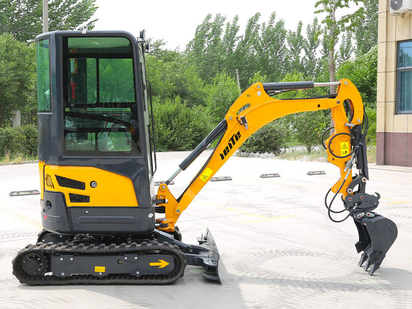 2.LT1020S-Mini-Excavator