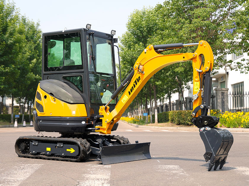 3.LT1025S-Mini-Excavator