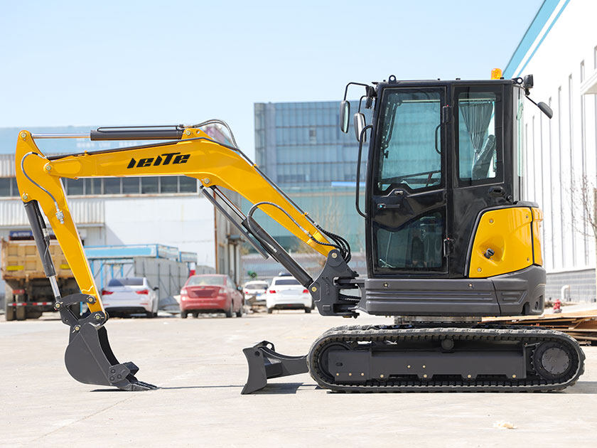 4.LT1035U-Mini-Excavator