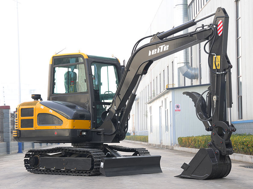 3.LT1050-Mini-Excavator