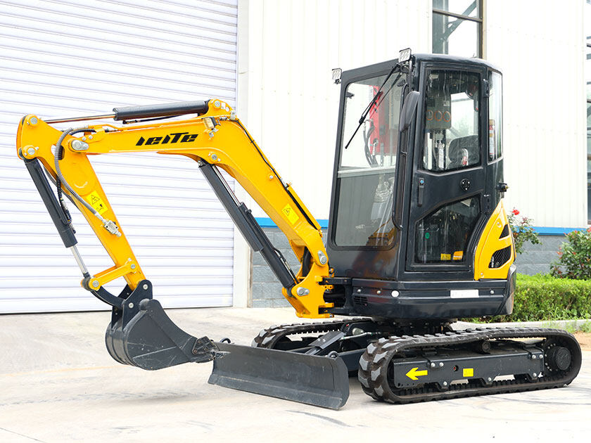 1.LT1026S-Mini-Excavator
