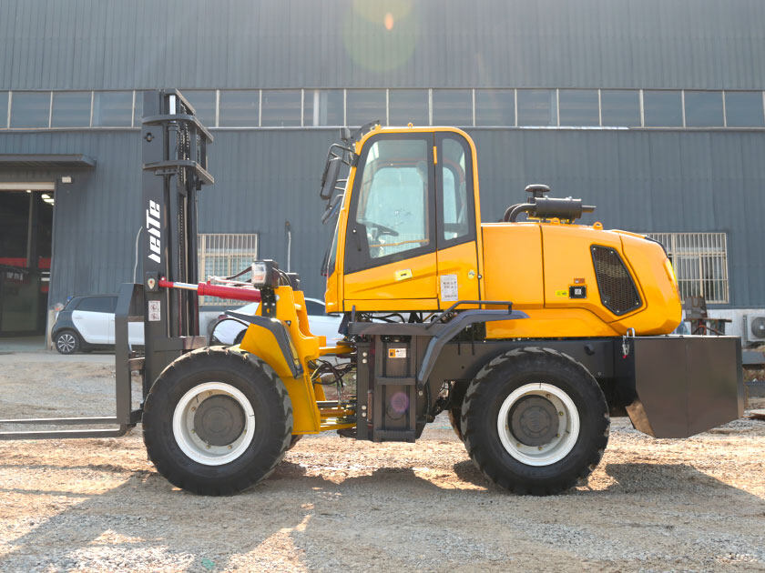 4.LTY40-Rough-Terrain-Forklift