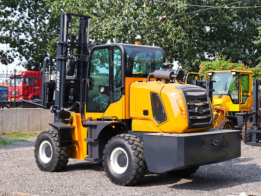 5.LTY35-Rough-Terrain-Forklift