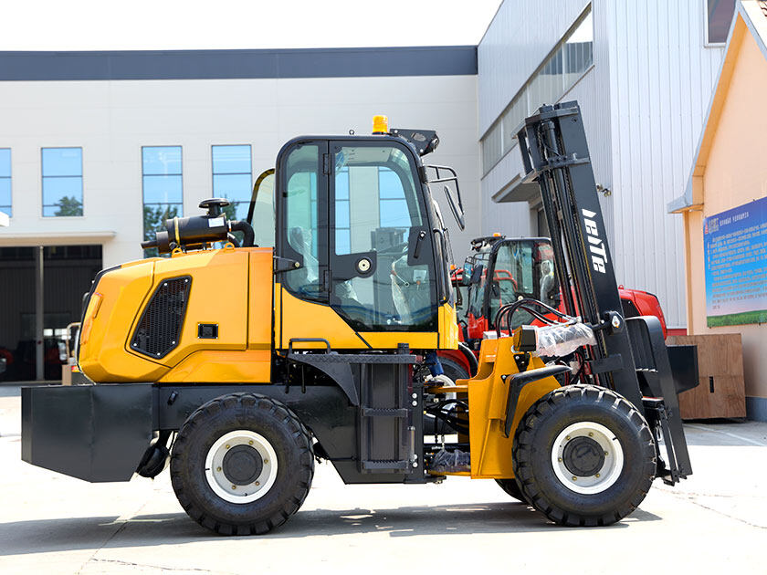 2.LTY30-Rough-Terrain-Forklift