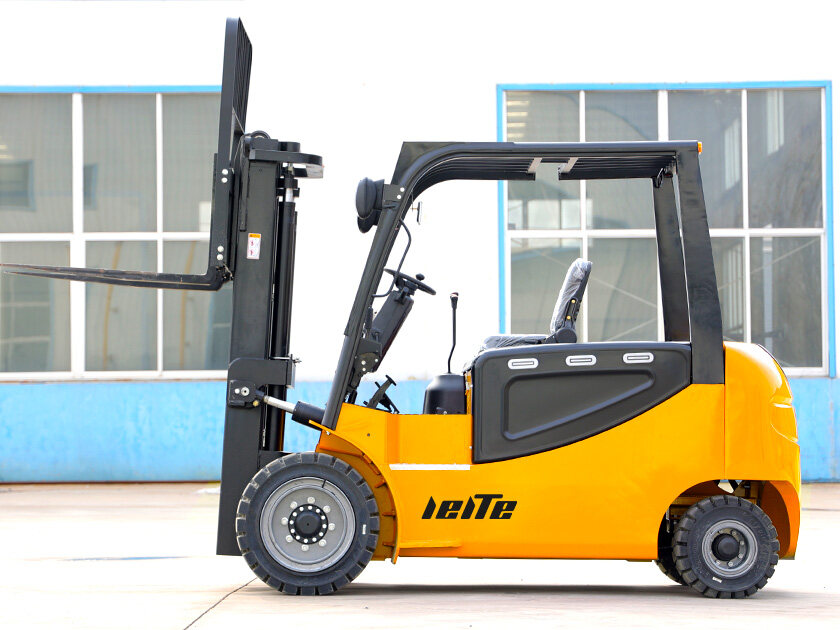 4.LTE50-Electric-Forklift