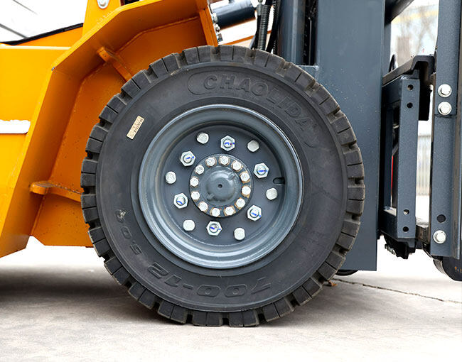 Anti-skid and wear-resistant tires