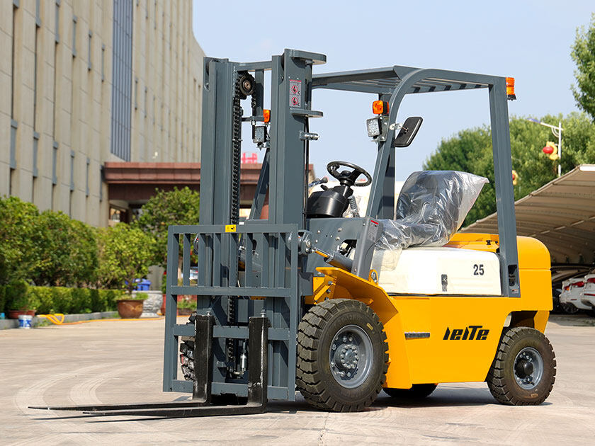1.LTP25-Diesel-Forklift