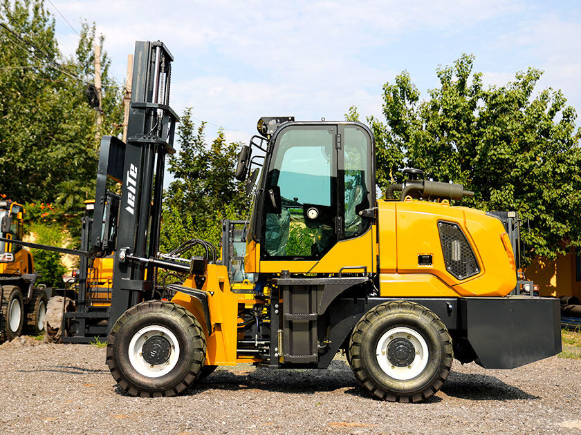 4.LTY35-Rough-Terrain-Forklift