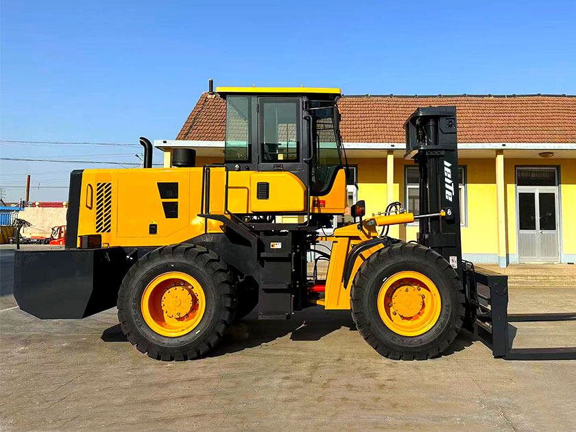 2.LTY100-Rough-Terrain-Forklift