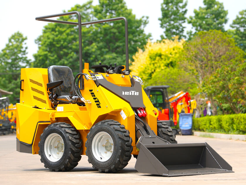 3.LT-H480Z-Mini-Skid-Steer-Loader