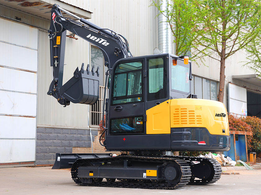 5.LT1060-Mini-Excavator